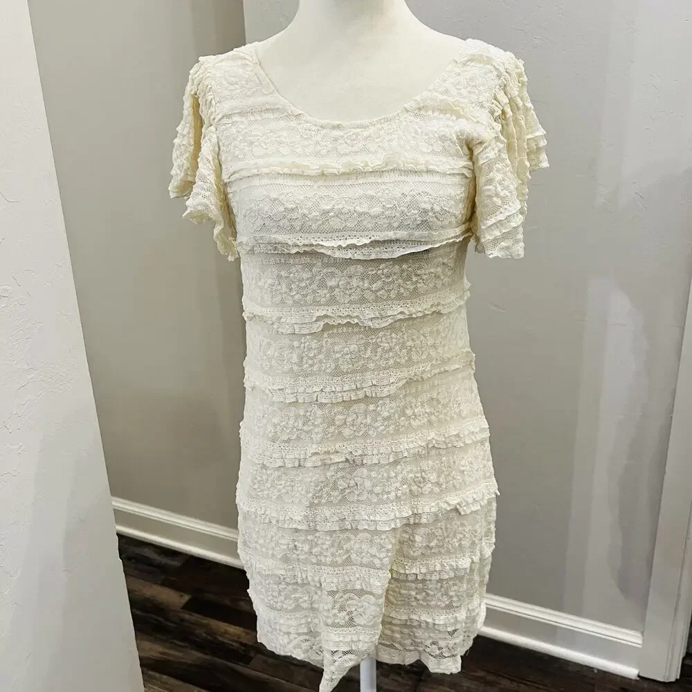 BLU PEPPER Women’s Ivory Layered Dress Short Sleeve Size Small (A0126) - Picture 1 of 7